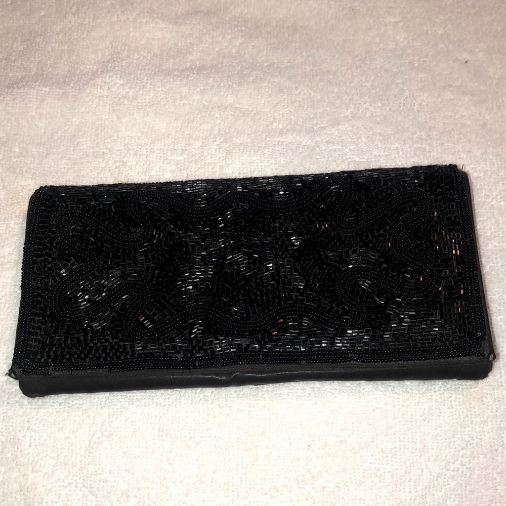 Clutch beaded purse